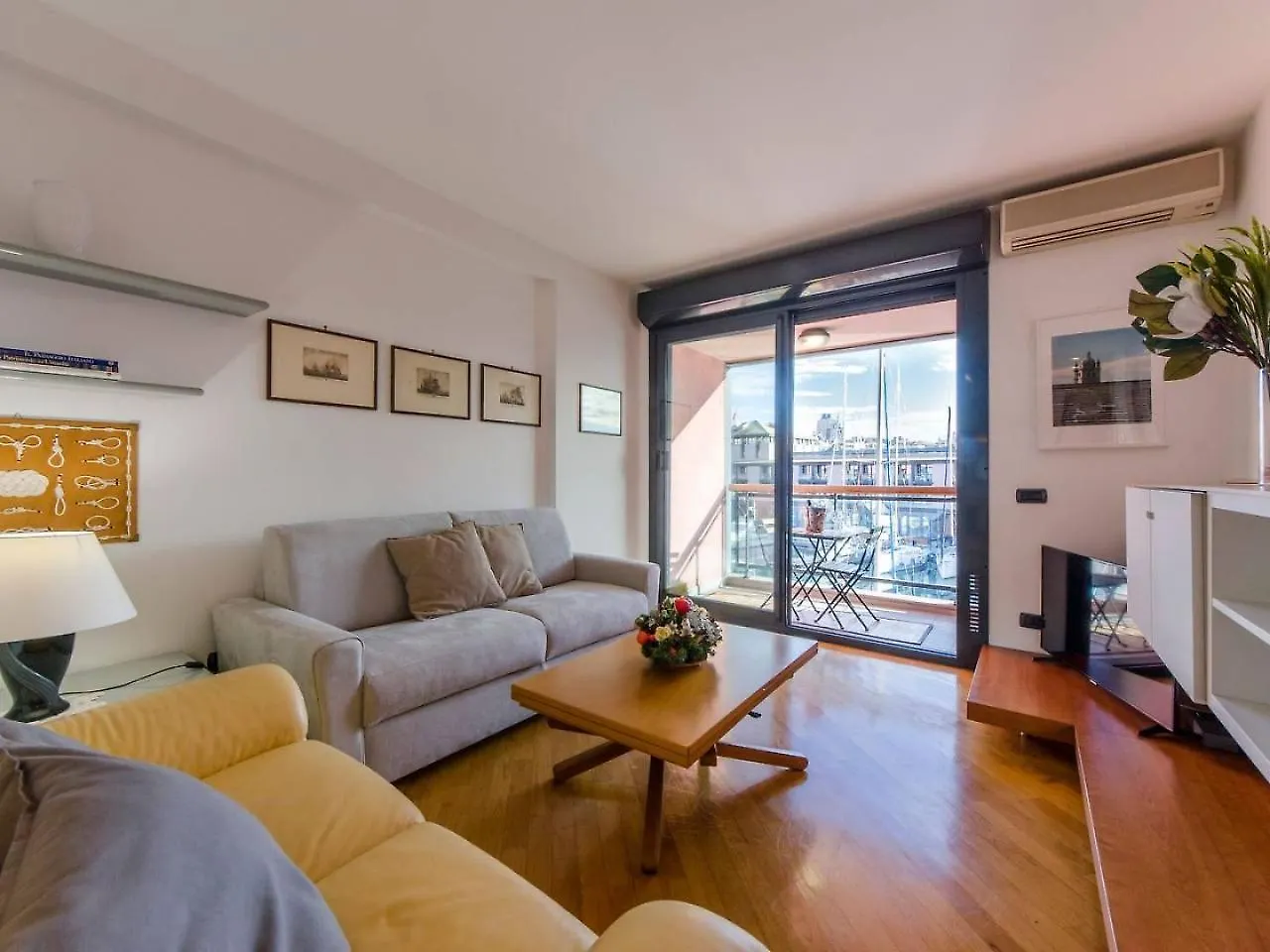 Appartamento Joivy Exclusive Seaview Flat For 4, In Central Genova