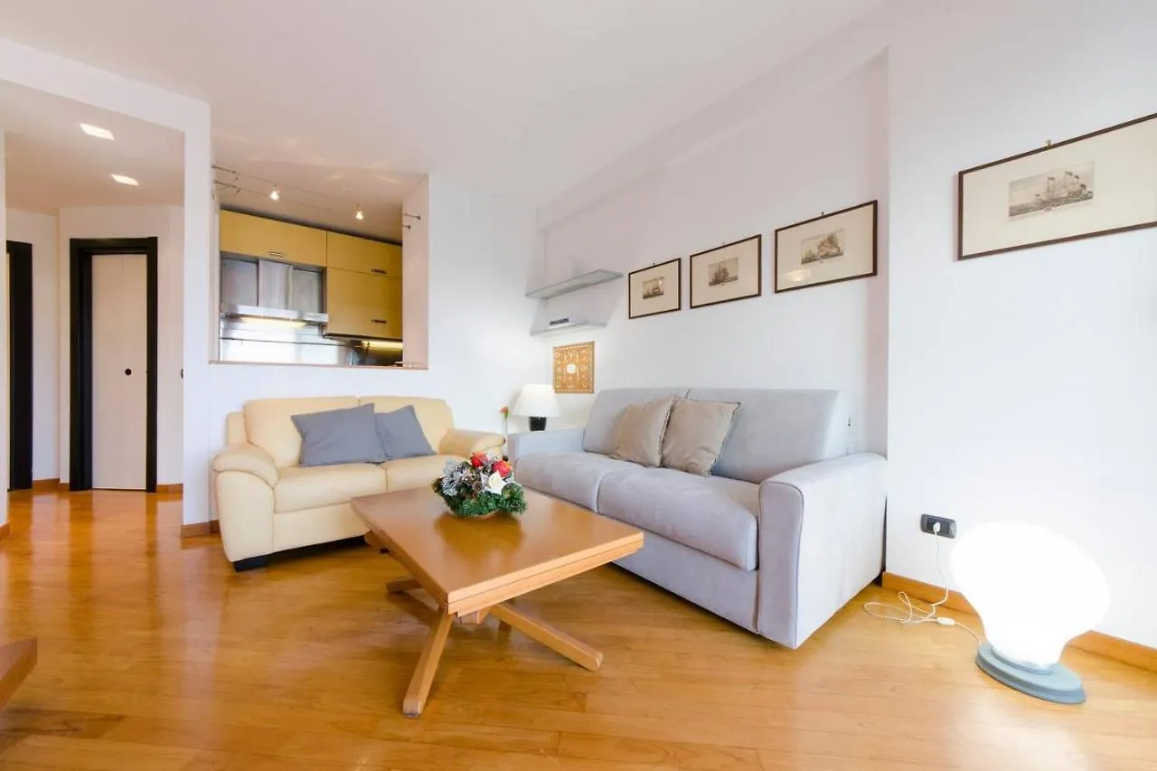 شقة Joivy Exclusive Seaview Flat For 4, In Central جنوة